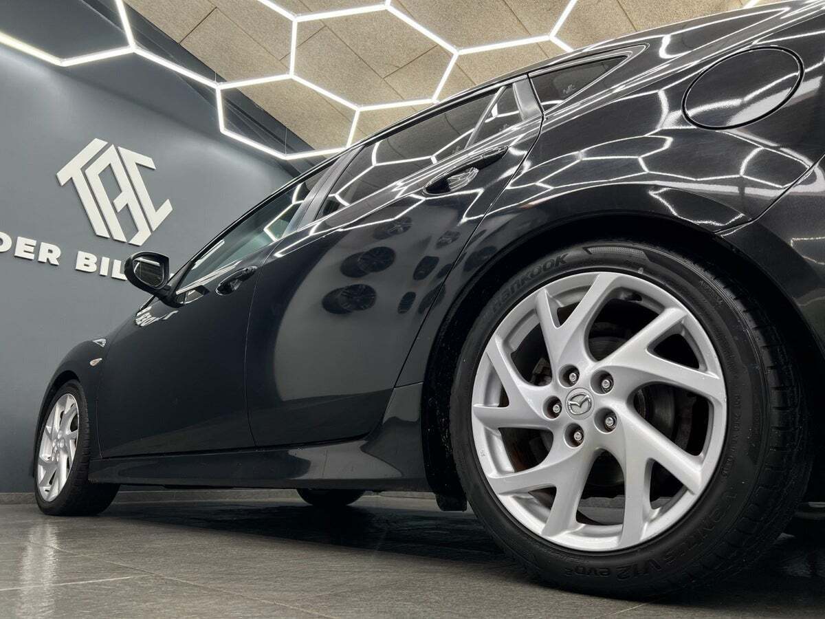 Sort Mazda 6 fra 2010