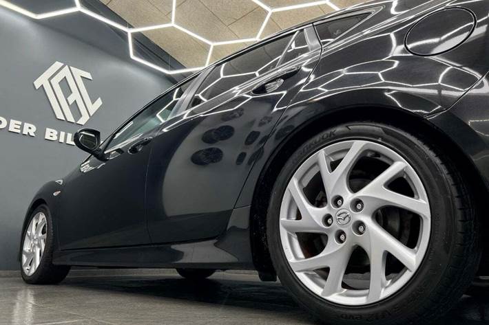 Sort Mazda 6 fra 2010