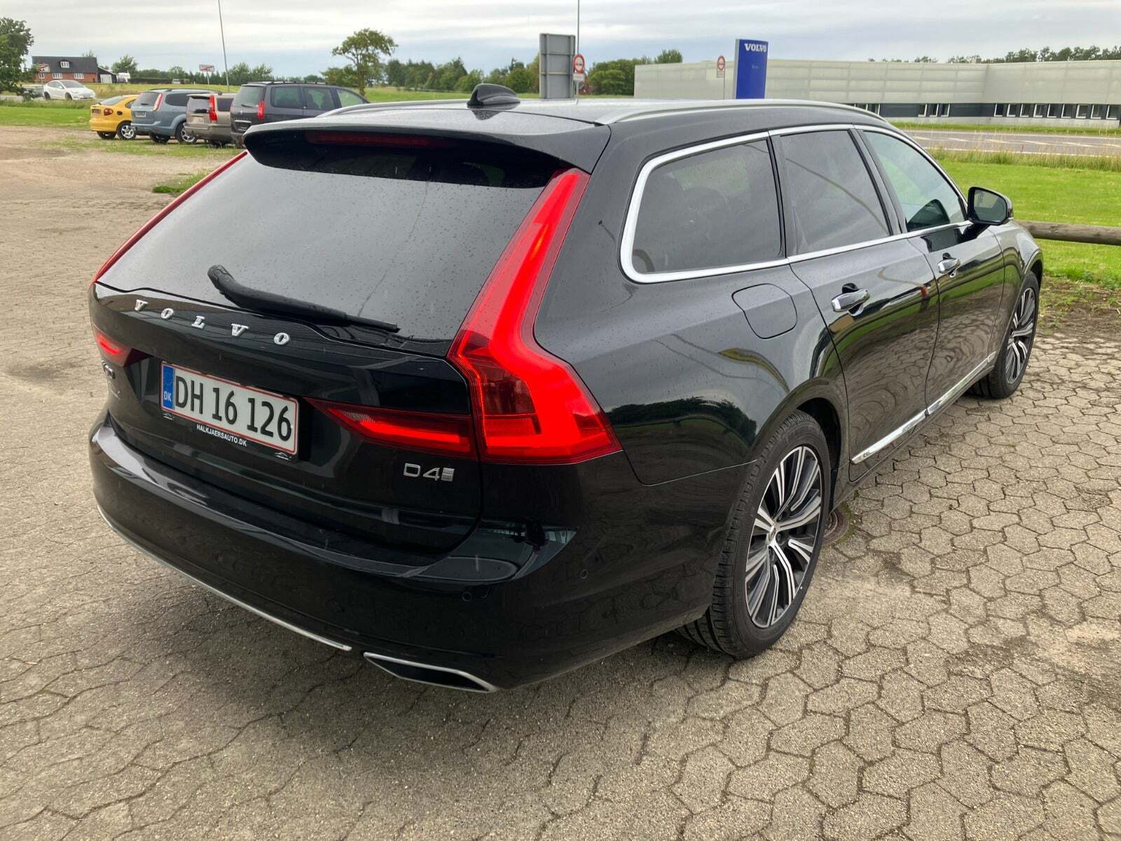 Sort Volvo V90 fra 2017