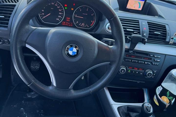 Hvid BMW 116d fra 2011