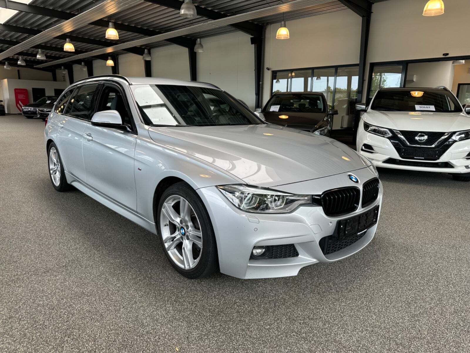 BMW 320i