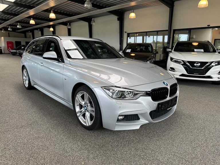 BMW 320i