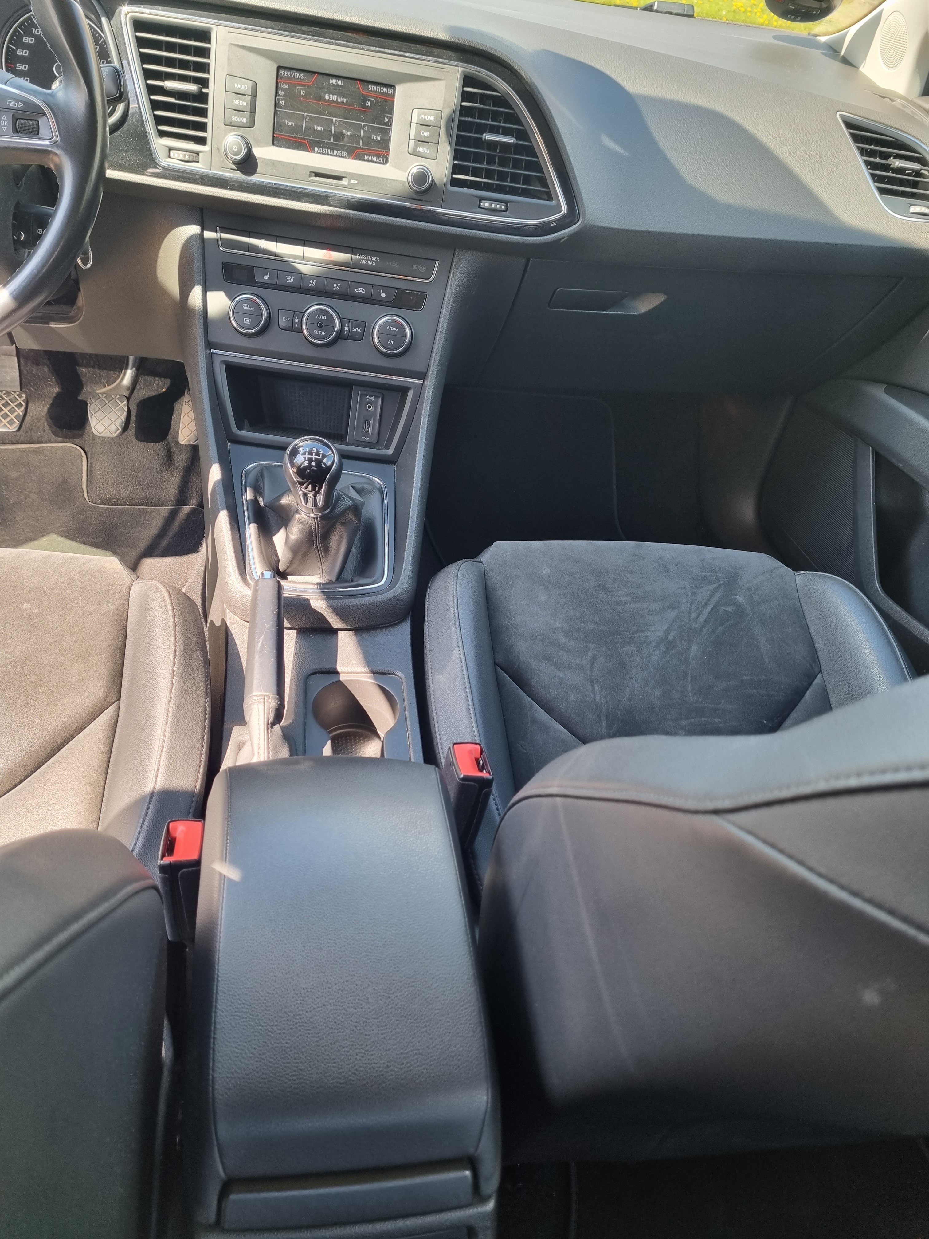 Grå Seat Leon fra 2015