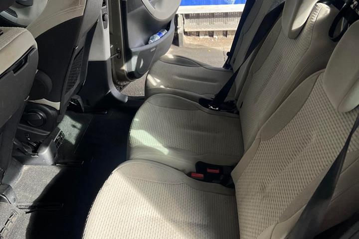 Beige Citroën C 4 fra 2009