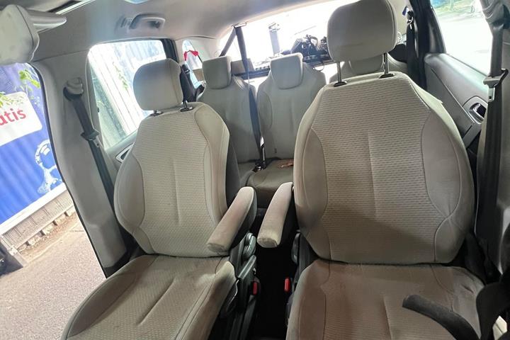 Beige Citroën C 4 fra 2009