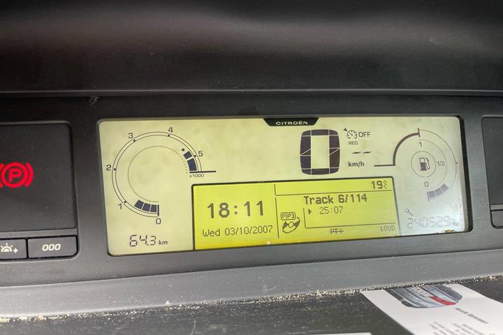 Beige Citroën C 4 fra 2009