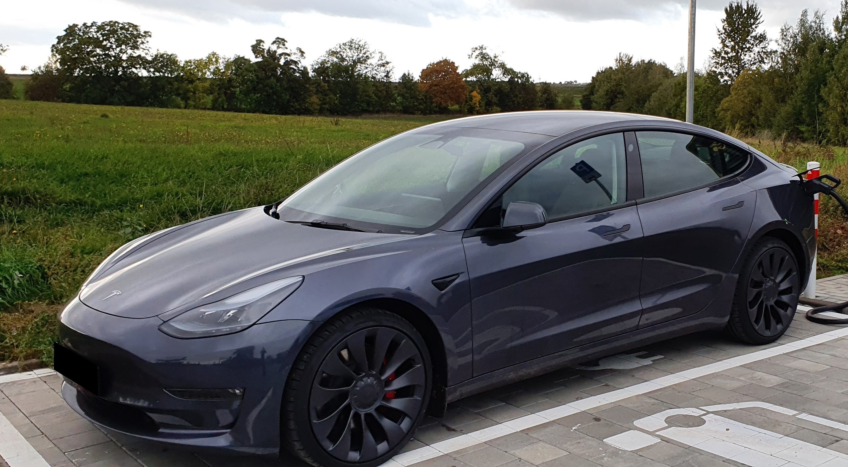 Tesla Model 3 Performance AWD