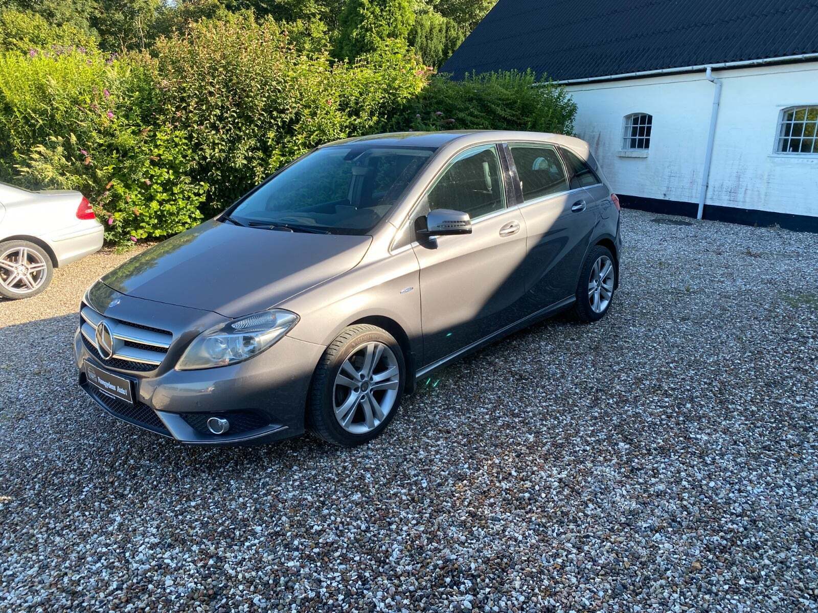 undefined Mercedes B180 fra 2012