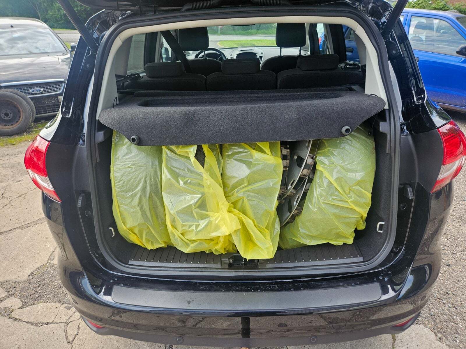 Sort Ford C-MAX fra 2018