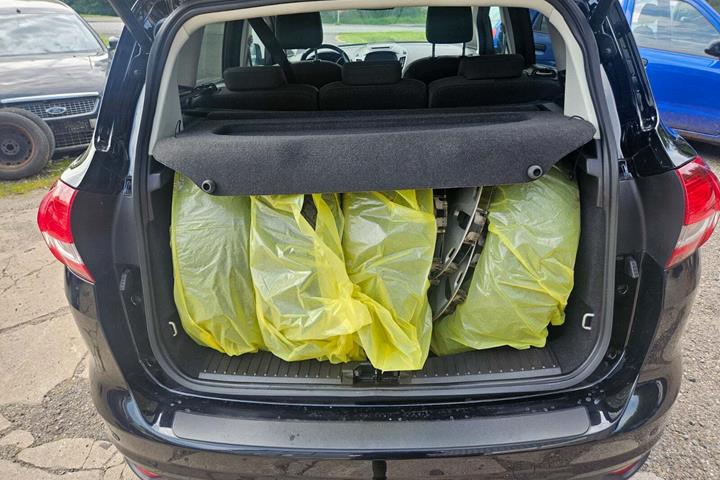Sort Ford C-MAX fra 2018