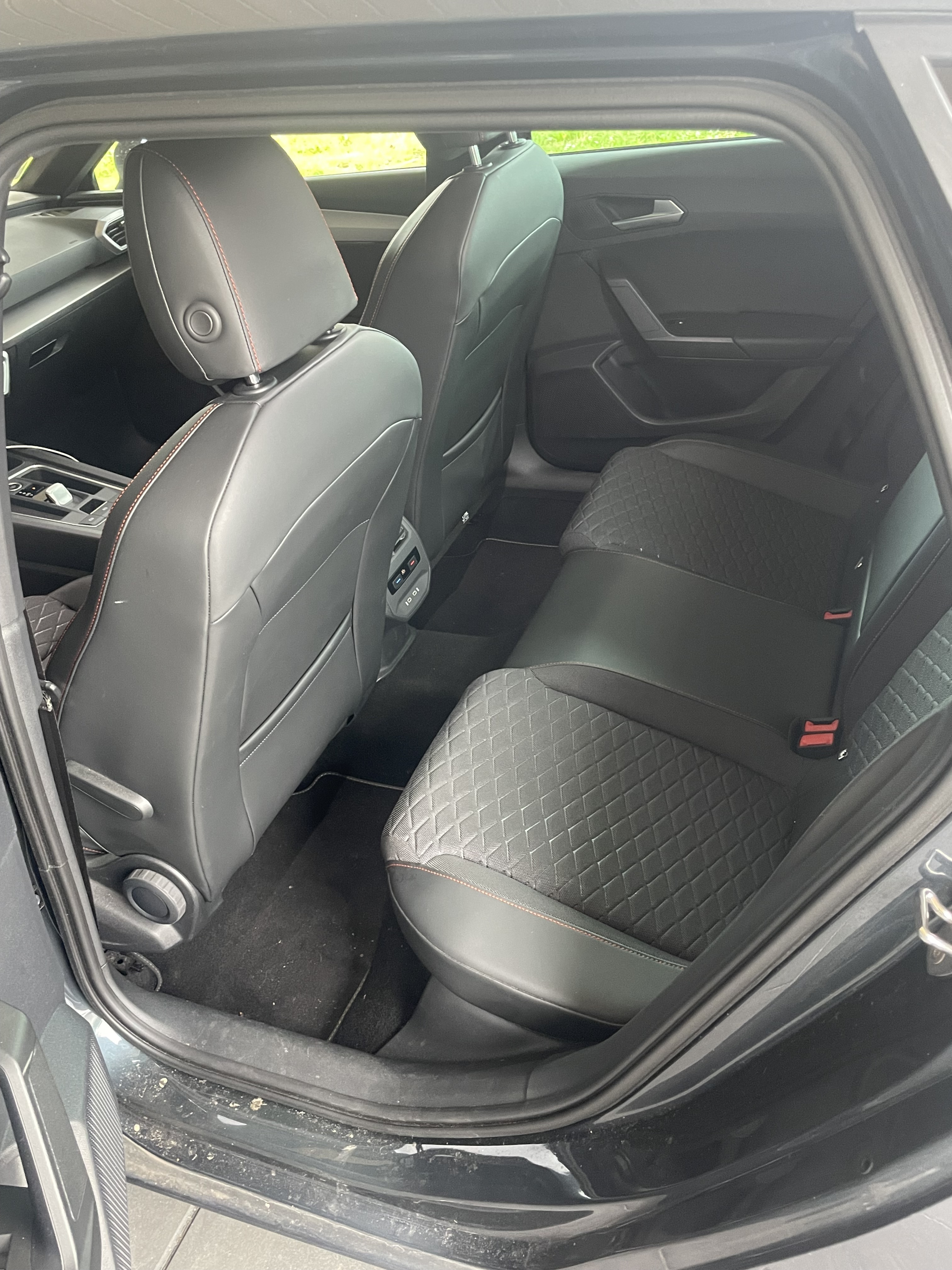 Grå Seat Leon fra 2021