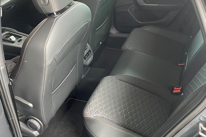 Grå Seat Leon fra 2021