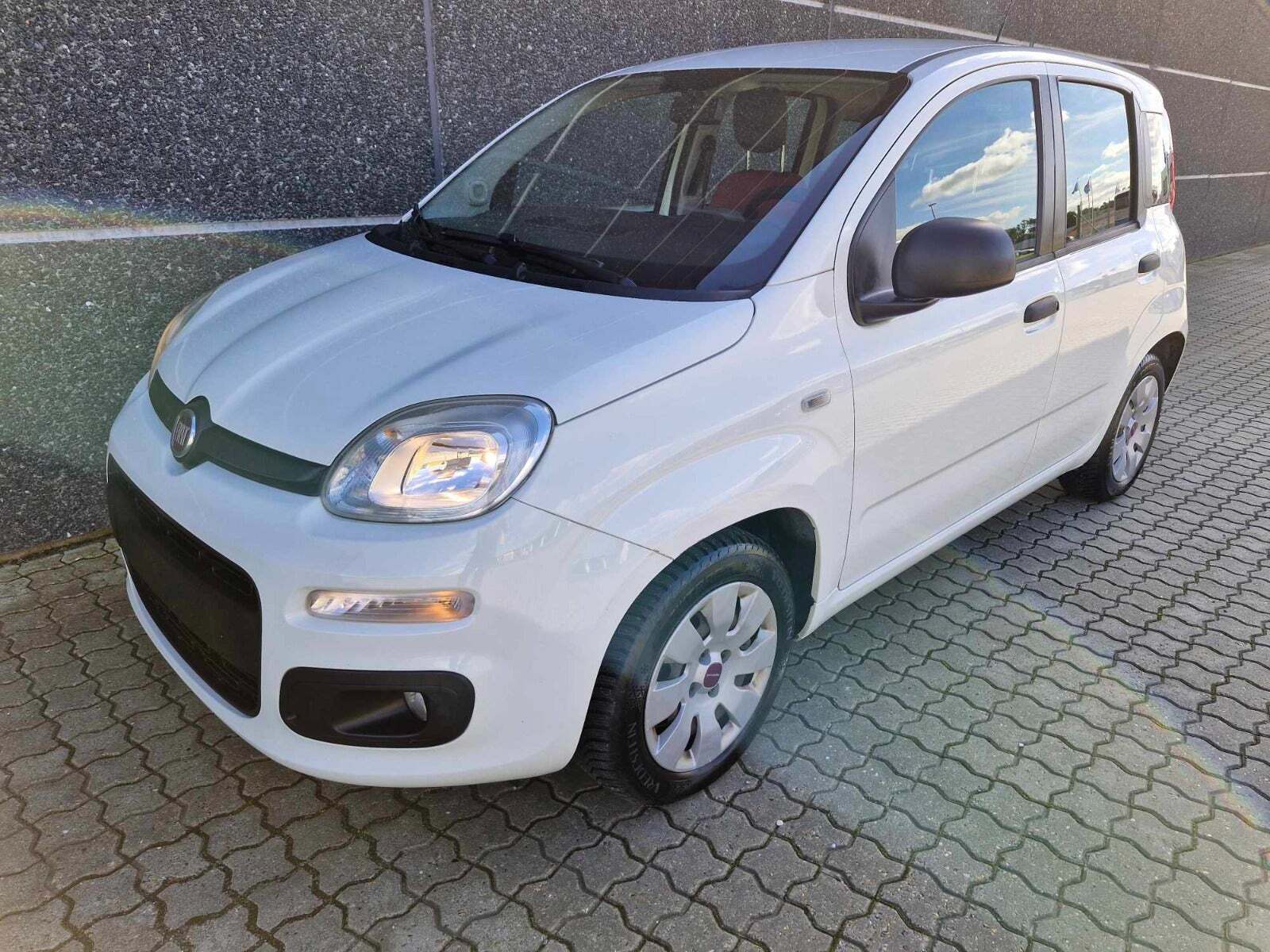 Hvid Fiat Panda fra 2016