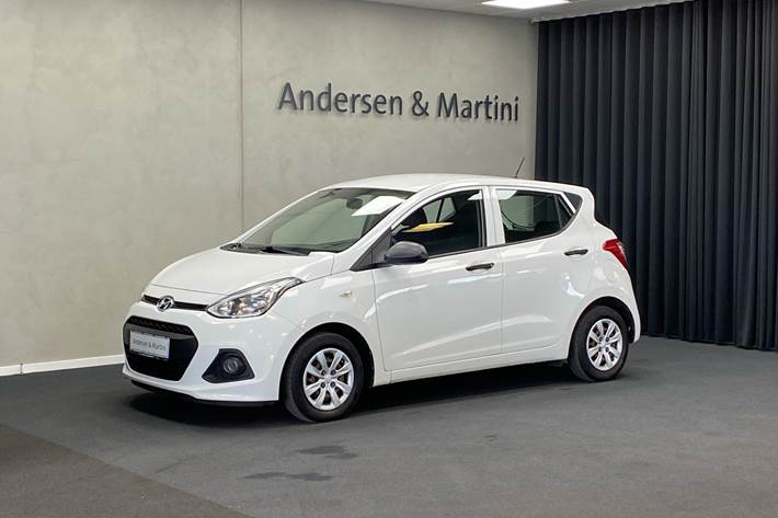 Hvid Hyundai i10 fra 2016