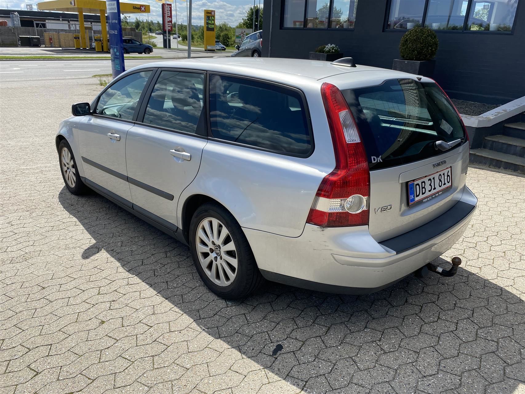 Grå Volvo V50 fra 2005