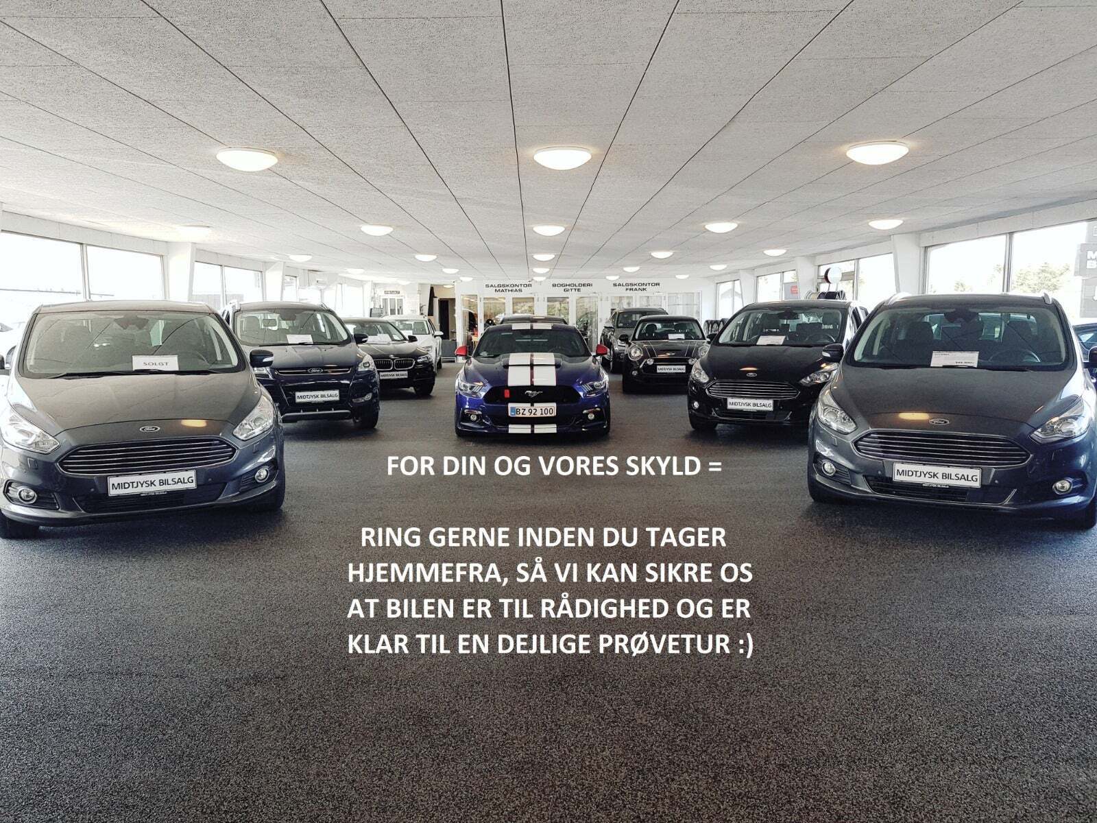 Blå Ford Mustang fra 2019