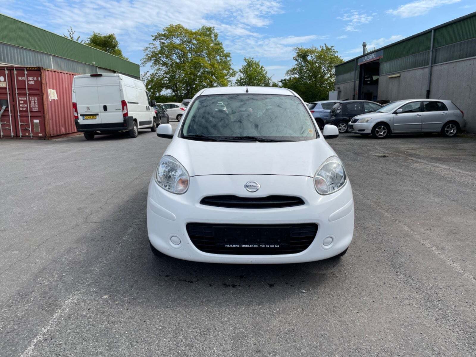 Hvid Nissan Micra fra 2012