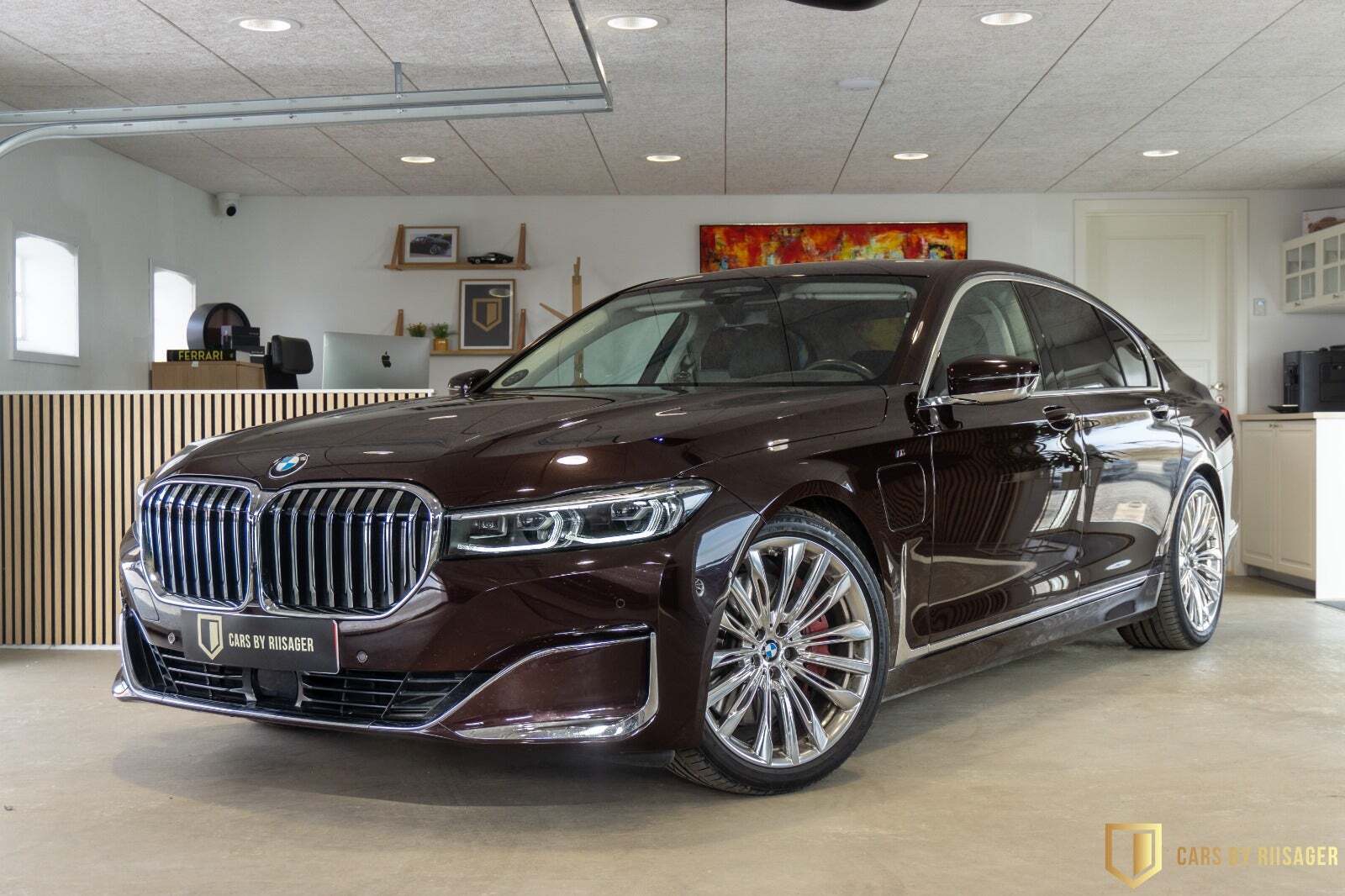 BMW 745e
