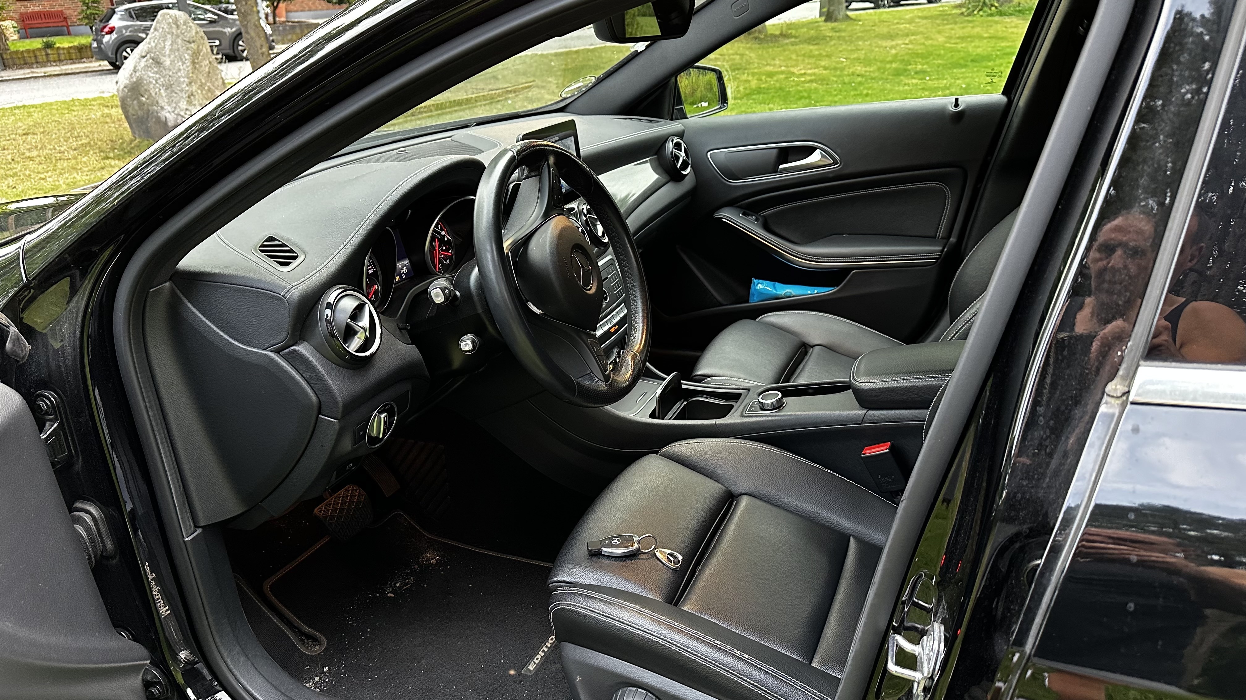 Sort Mercedes GLA fra 2019