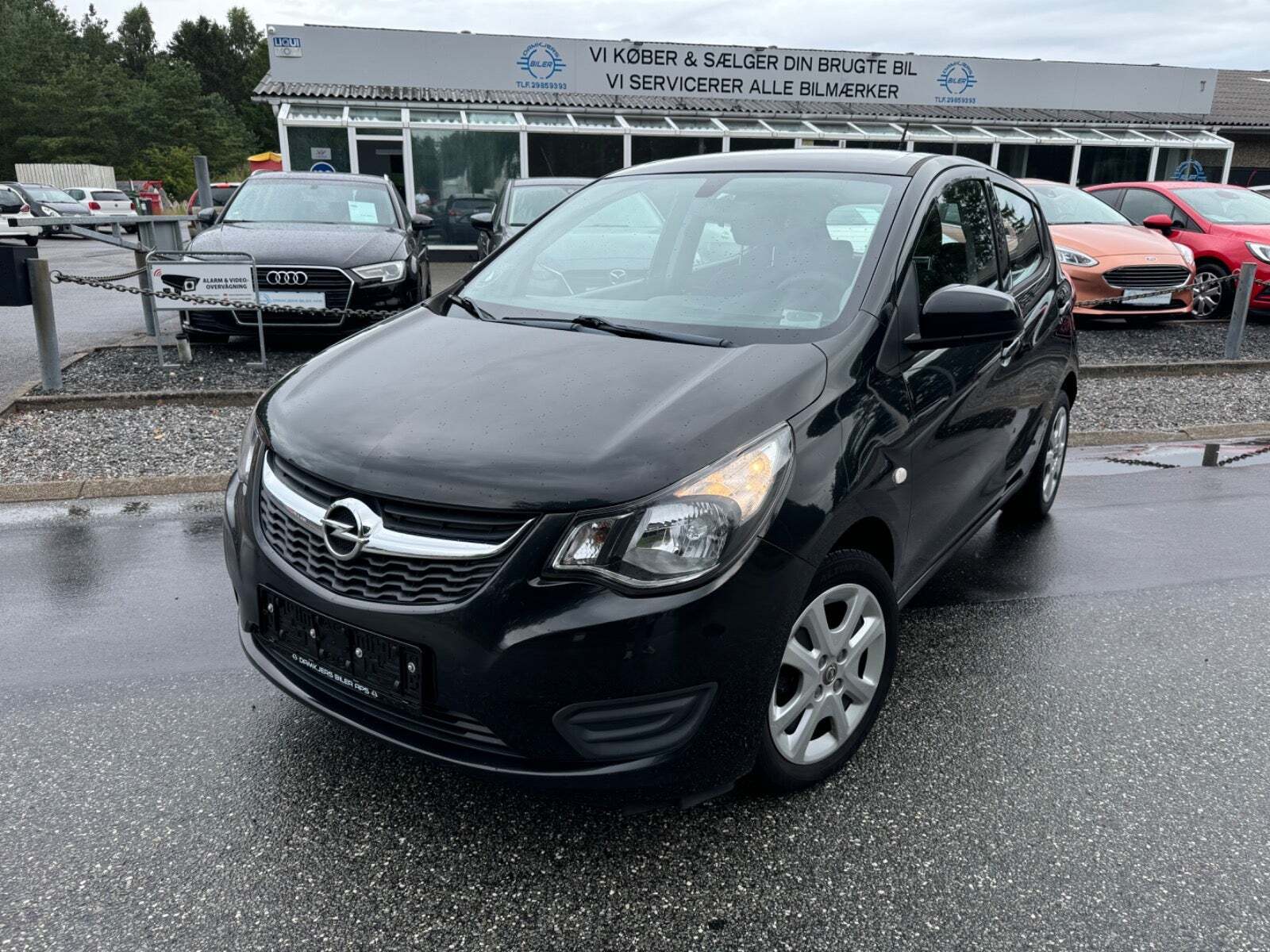 Sort Opel Karl fra 2016