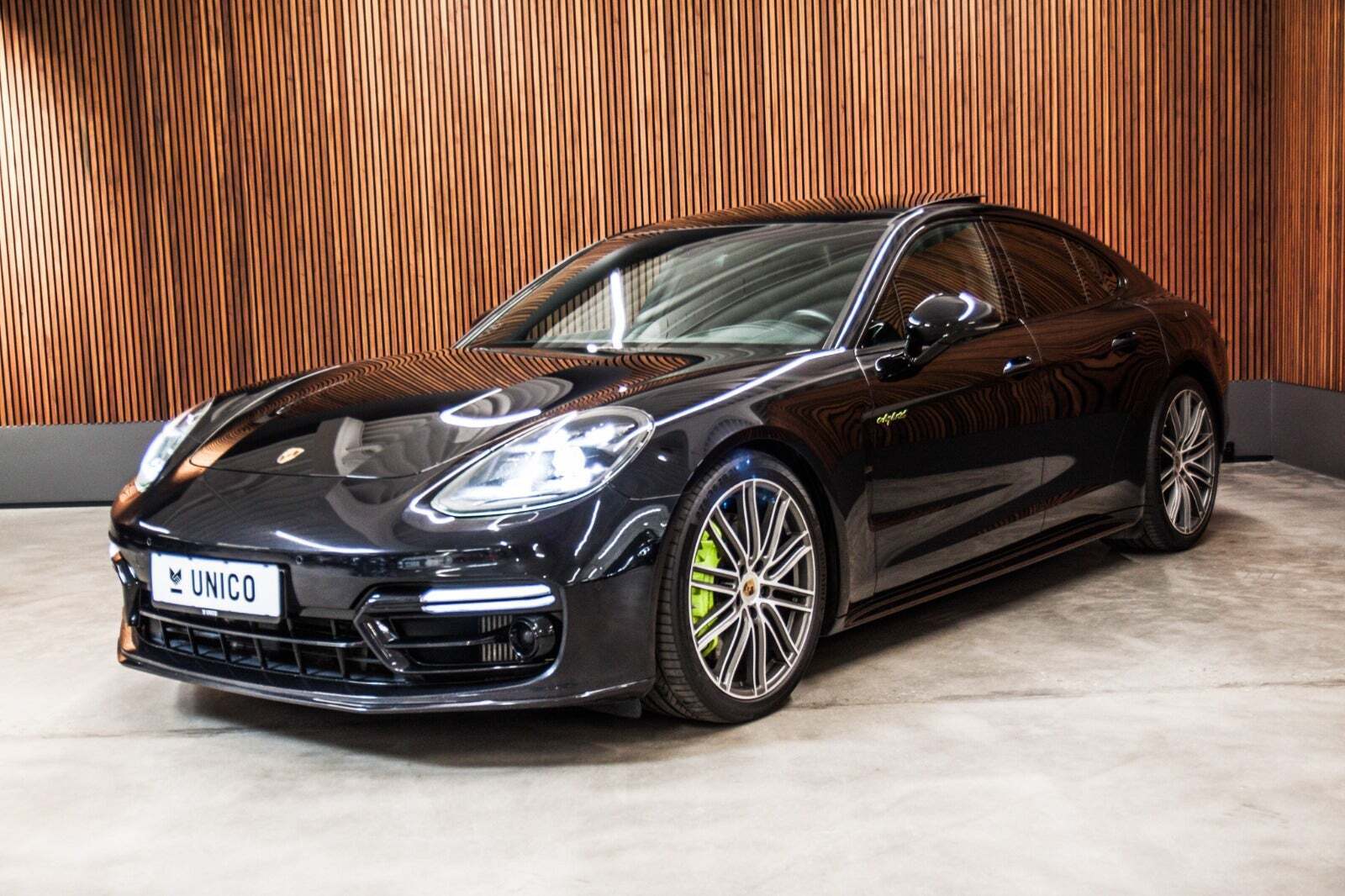 Porsche Panamera 4