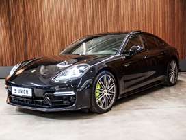 Porsche Panamera 4