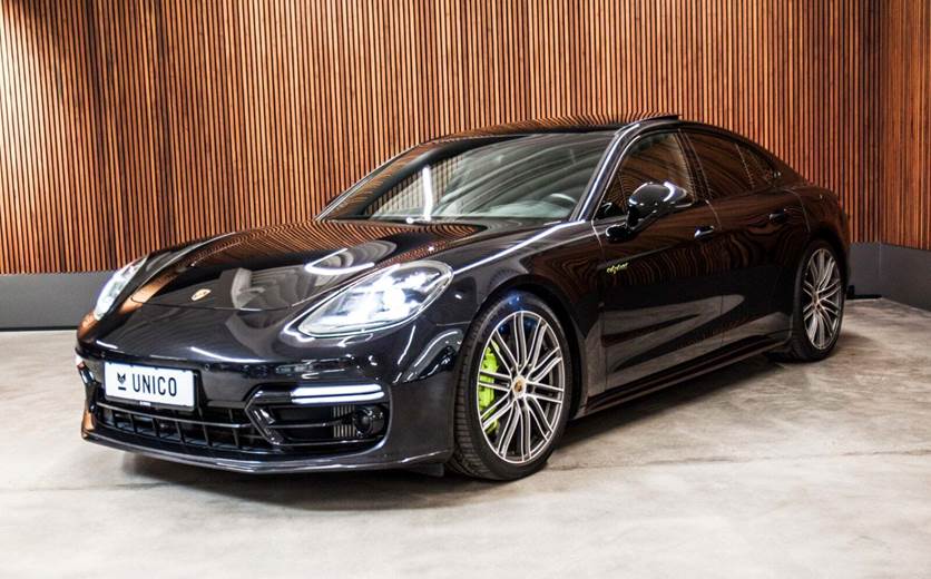 Porsche Panamera 4