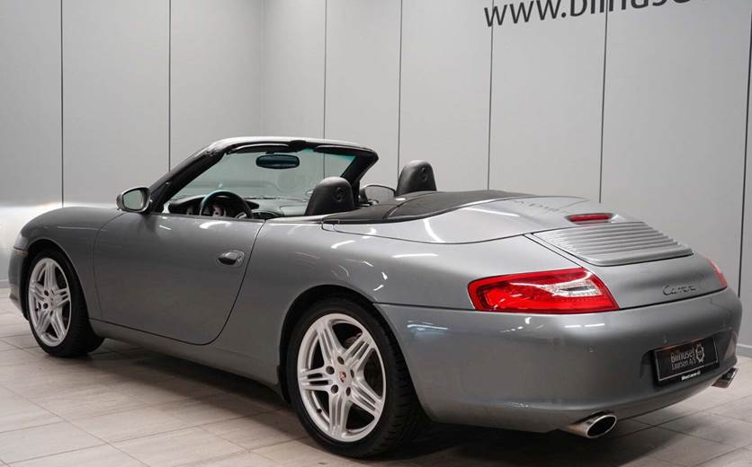 Porsche 911 Carrera