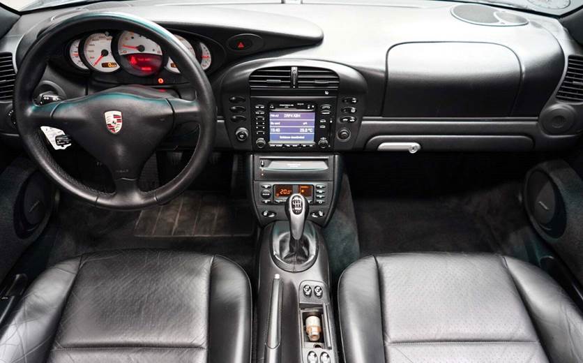 Porsche 911 Carrera