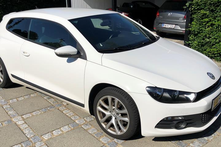 Hvid VW Scirocco fra 2008