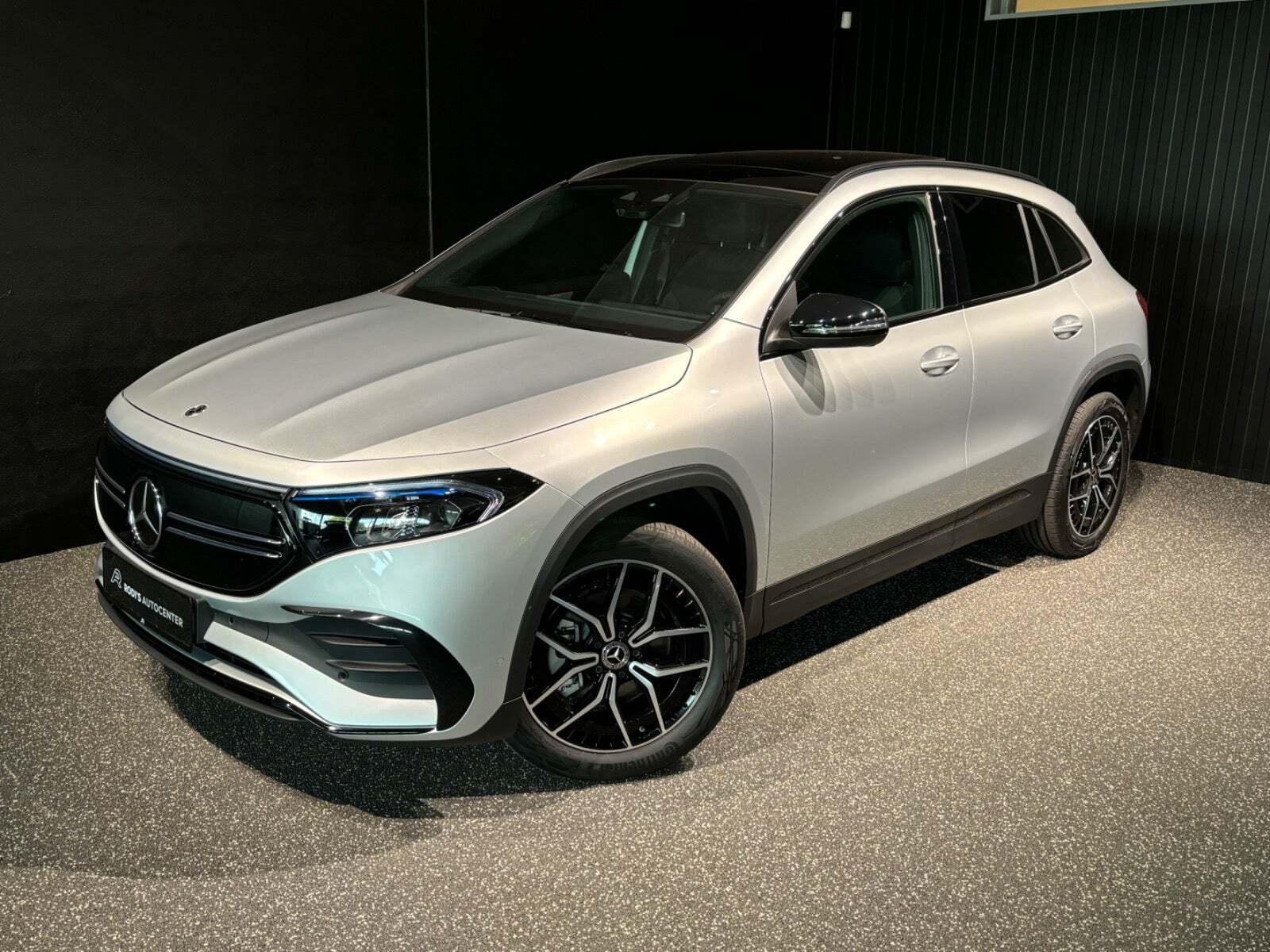 Mercedes EQA250