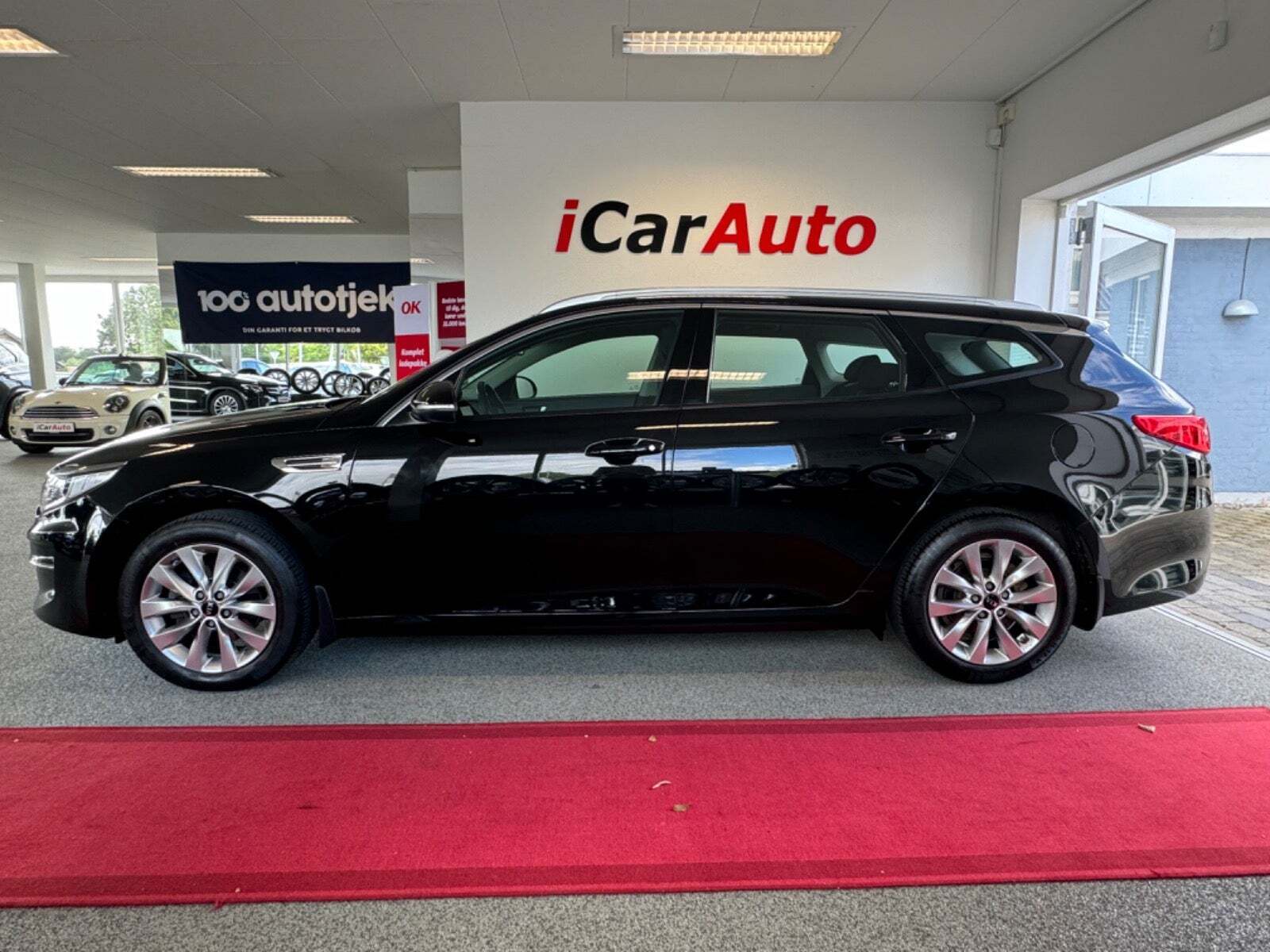 Sort Kia Optima fra 2017