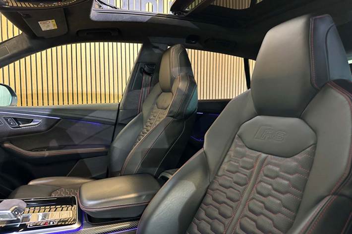 Sort Audi RS Q8 fra 2021