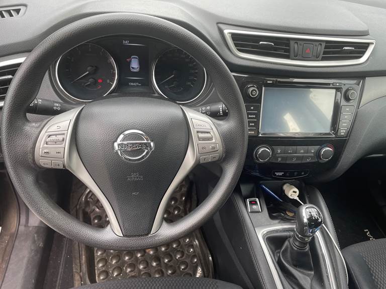 Nissan Qashqai 1,6 DIG-T 163 2WD 6 M/T