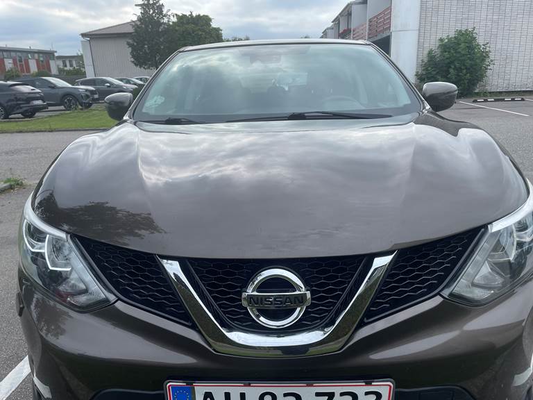 Nissan Qashqai 1,6 DIG-T 163 2WD 6 M/T