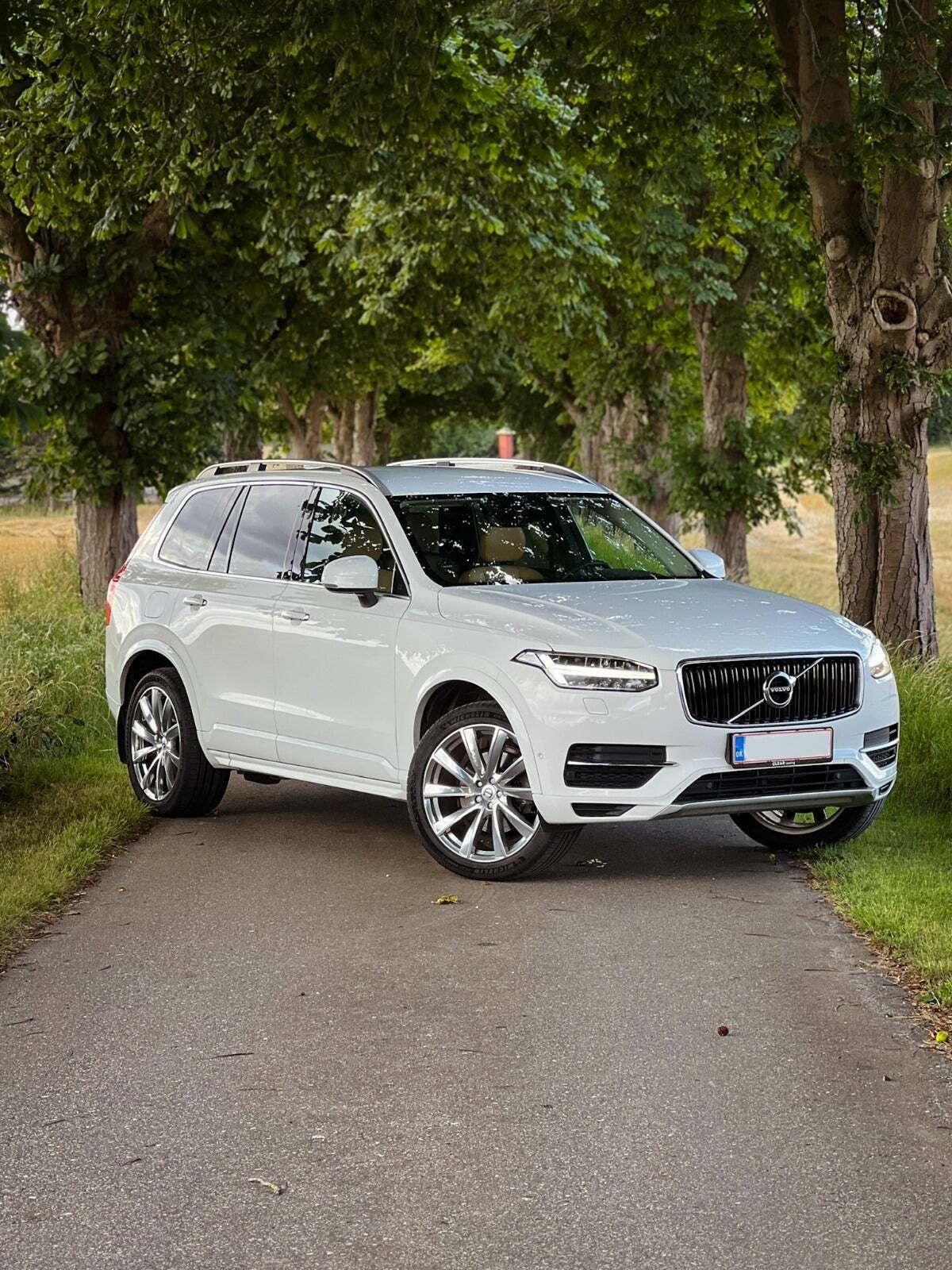 Hvid Volvo XC90 fra 2016