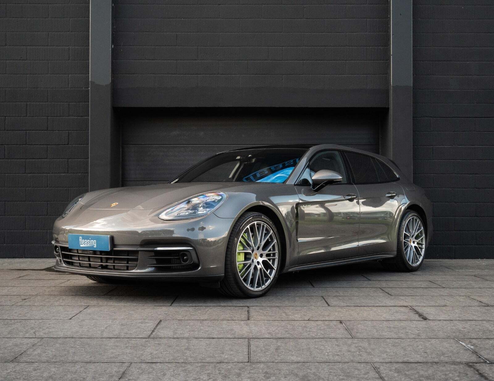 Porsche Panamera 4