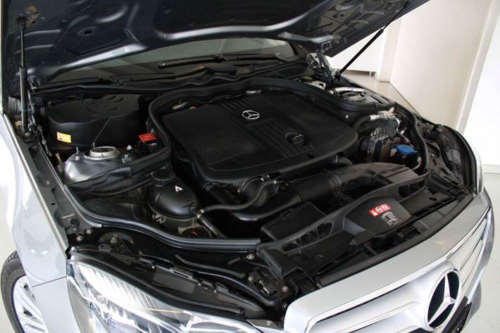 Grå Mercedes E220 fra 2014