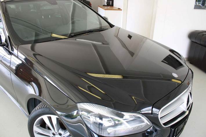 Sort Mercedes E220 fra 2014