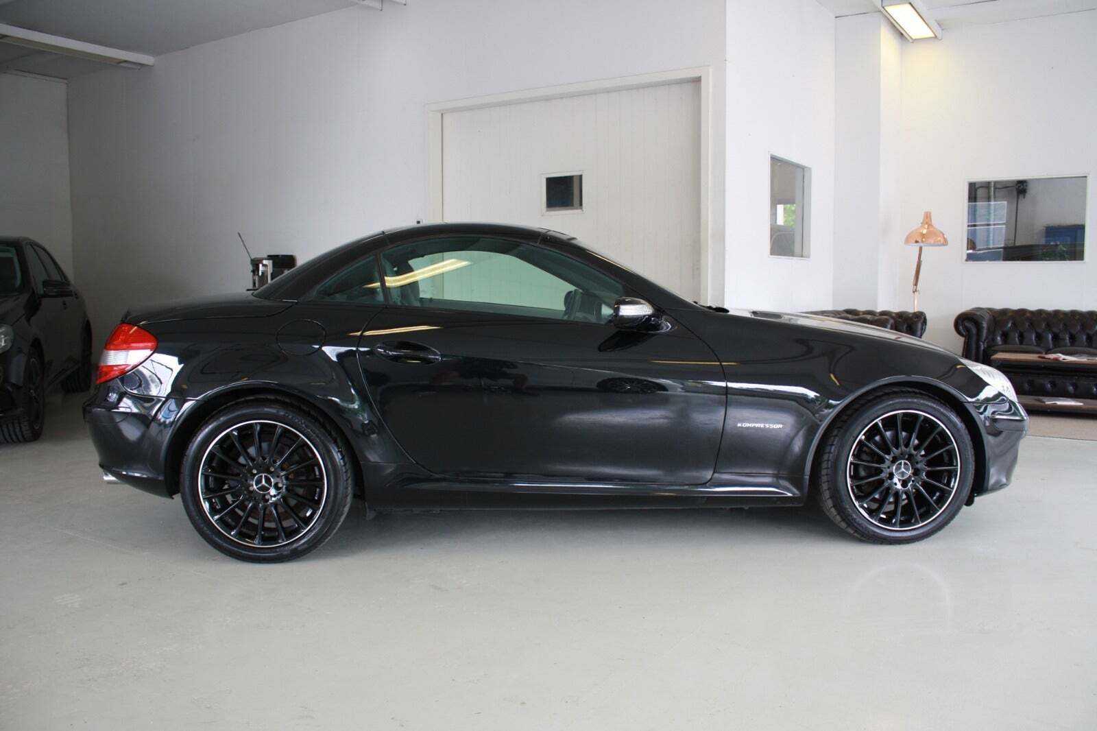 Sort Mercedes SLK200 fra 2007