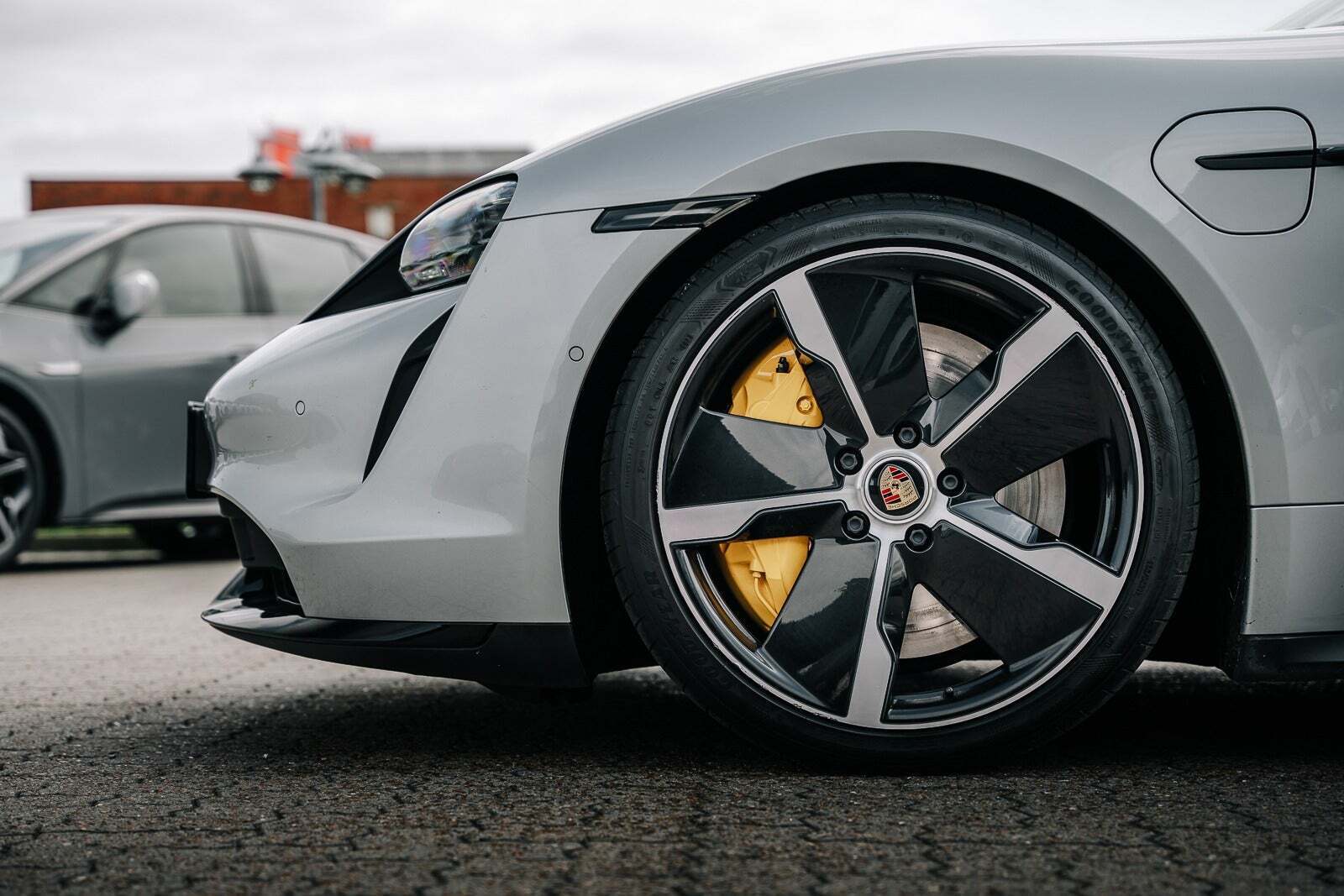 Porsche Taycan Turbo Performance+