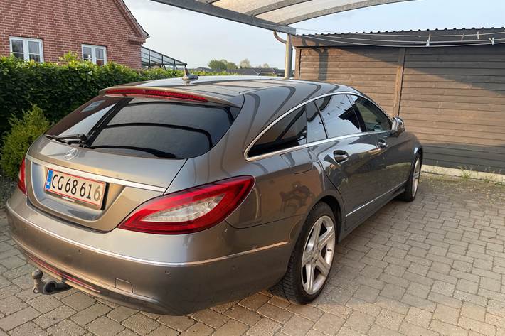 Sølv Mercedes CLS220 fra 2015