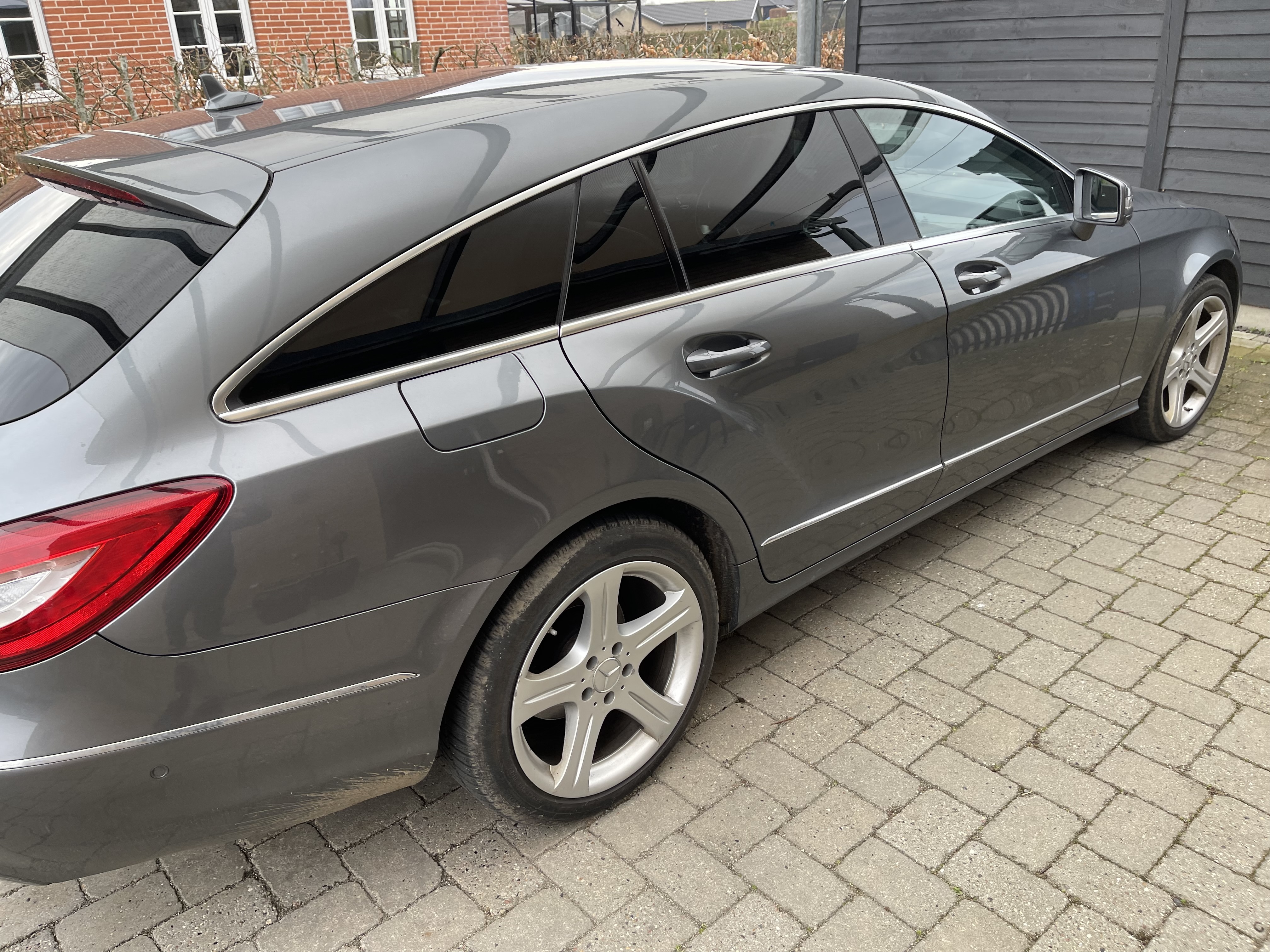 Sølv Mercedes CLS220 fra 2015