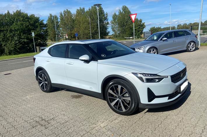 Grå Polestar 2 fra 2021