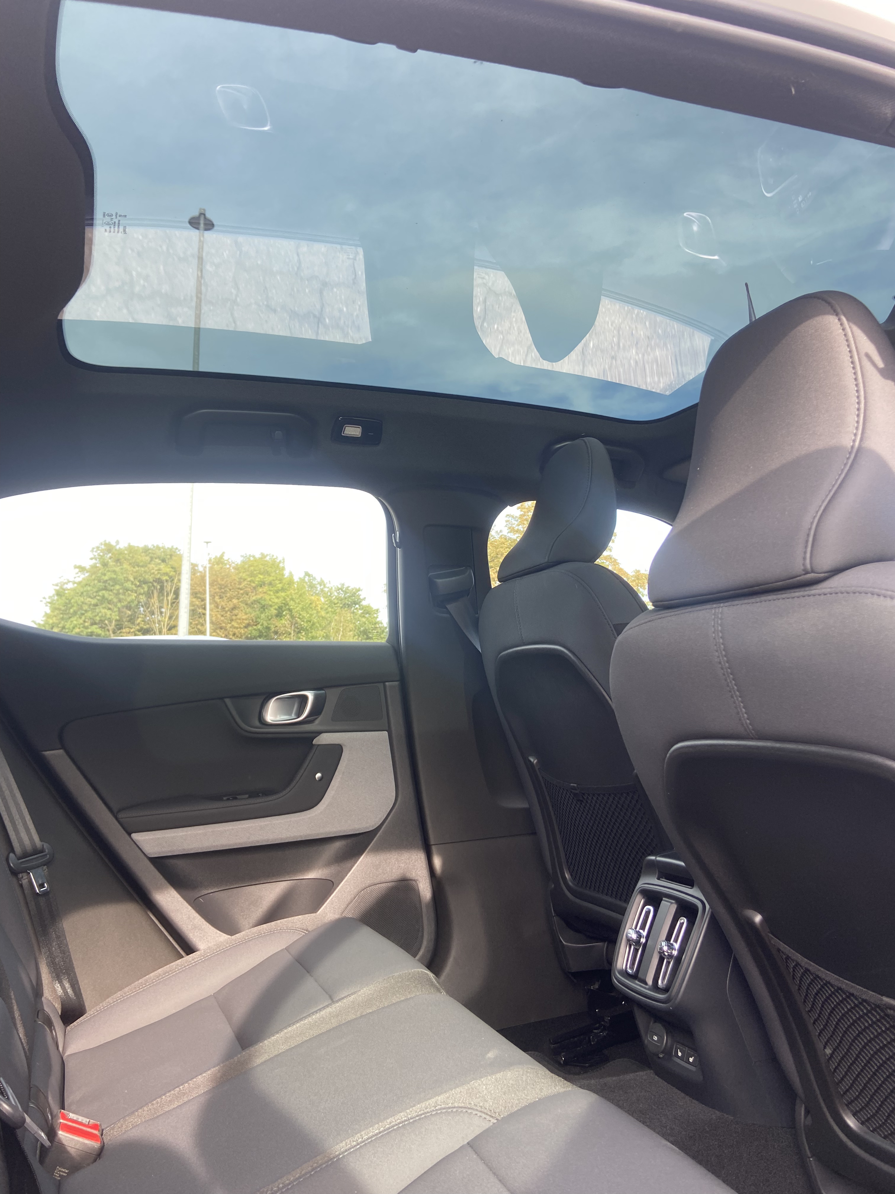 Grå Polestar 2 fra 2021