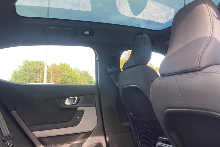 Grå Polestar 2 fra 2021