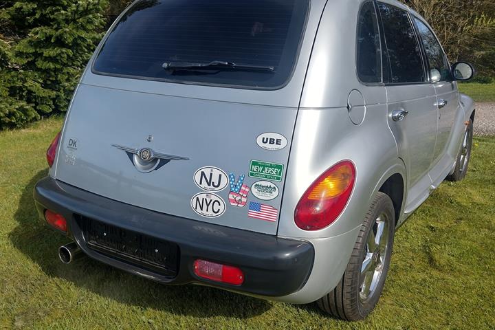 Sølv Chrysler PT Cruiser fra 2000