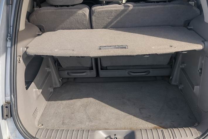 Sølv Chrysler PT Cruiser fra 2000