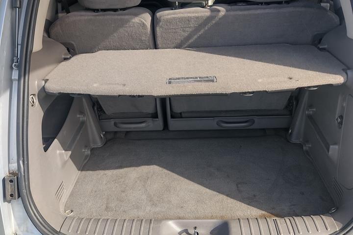 Sølv Chrysler PT Cruiser fra 2000