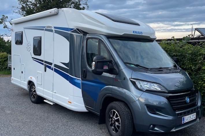 Hvid Fiat Knaus fra 2019